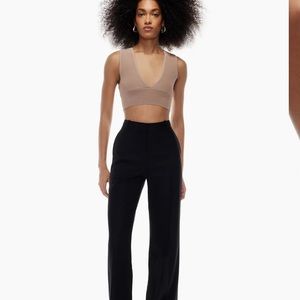 NWT FLuent taupe ARITZIA Sculpt knit deep v neck